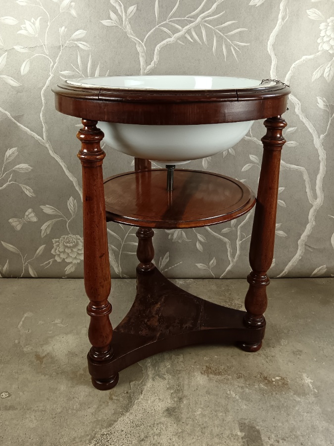 military washstand (5).jpg
